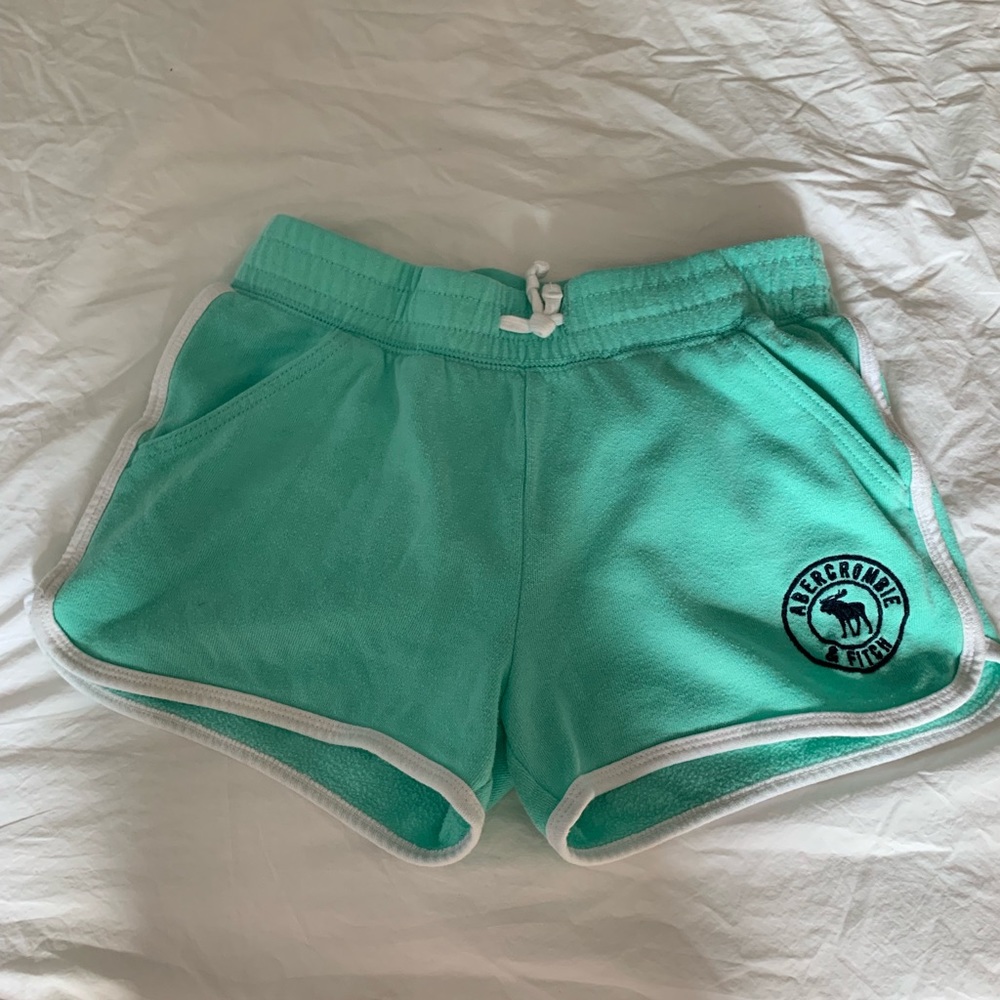 abercrombie and fitch sea green shorts size: 11/12